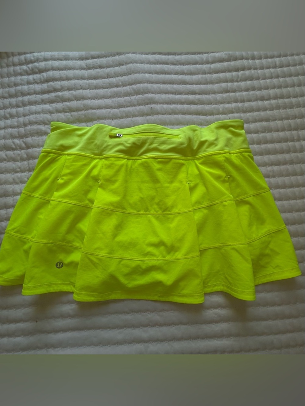 Lululemon Neon Yellow Pace Rival Tennis Running Skirt Size 10 Built-In Shorts